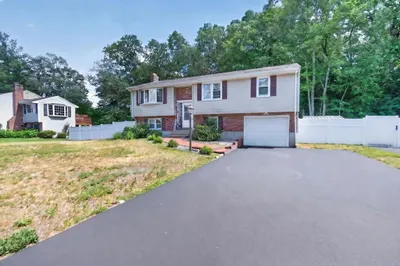 27 Mary Kennedy Dr 1
