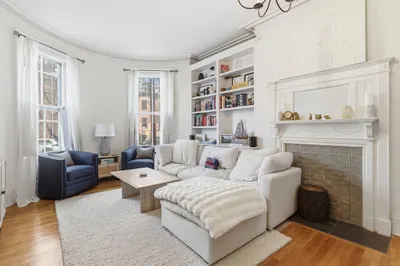 146 Warren Ave #2