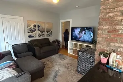 26 Lambert St #1