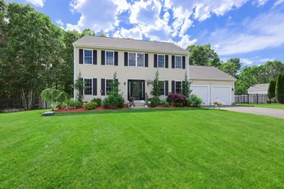7 Stanley Cir 1