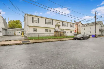 851 Charles St #2