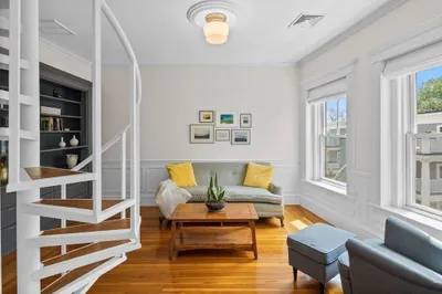 15 Grovenor Rd #3