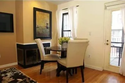 18 E Springfield St #2floor 1
