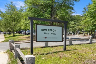 18-20 Everett St 1