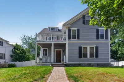 219 Lynn Fells Pkwy #3 1