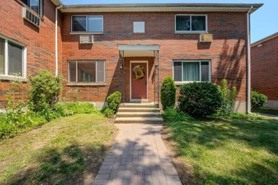 66 Bishop Dr #66