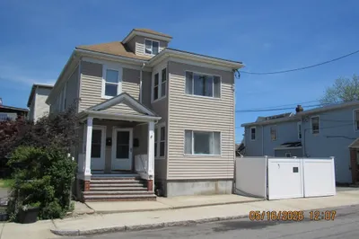 83 Calumet St