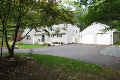 48 Grove St 1