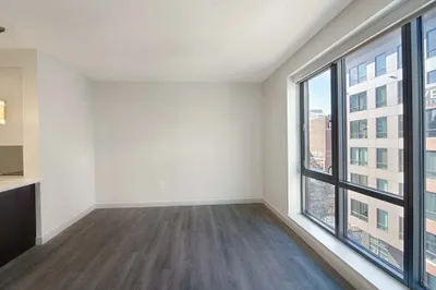 1 Canal St #936
