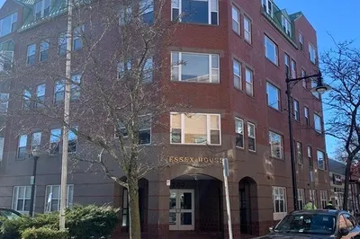 289 Essex St #103