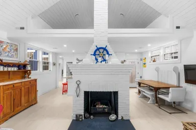 45 Longwood Ave 1