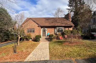 10-12 Webster St #1 1