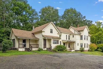 51 Carpenter St 1