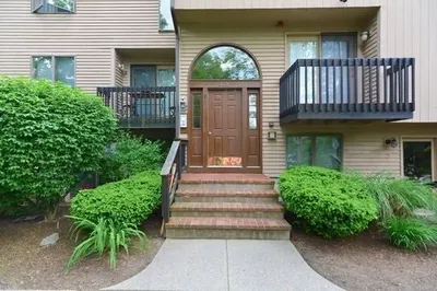 880 Landry Ave #2 1