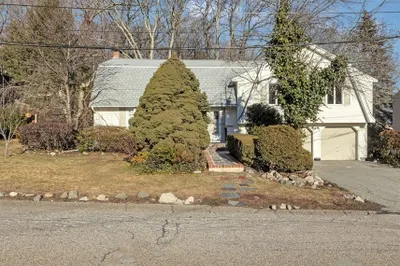 16 Parkside Drive