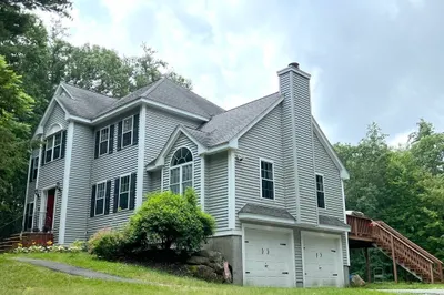 10 Bayberry St 1