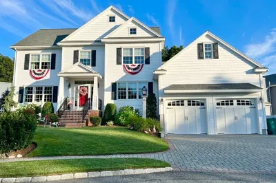 11 Badger Road