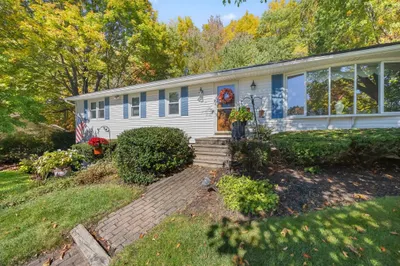 43 Old Brook Rd 1