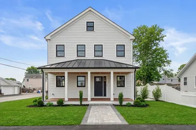 59 Bay View Ave 1