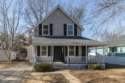32 Kirby Avenue 1