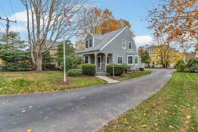 38 Old Bridge Rd 1