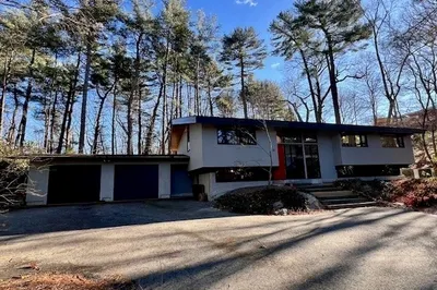 12 White Pine Lane