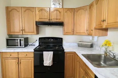 8 Tara Dr #4 1
