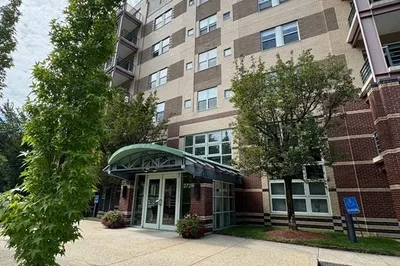 273 Cambridge Rd #202