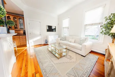 89 Bartlett Street #1