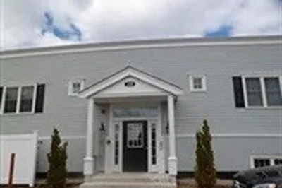 339 Centre Street #6 1