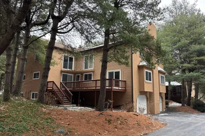 100 Captain Eames Cir #100