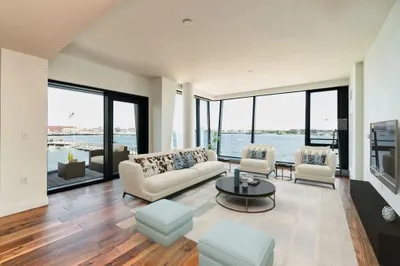 300 Pier 4 Blvd #4C 1