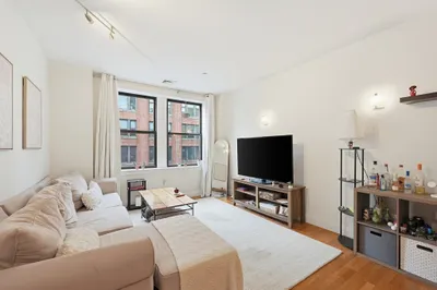 42 Beach St #6B 1