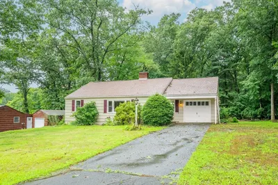 21 Decorie Dr