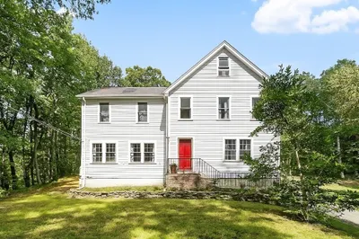 160 Rockland Road 1