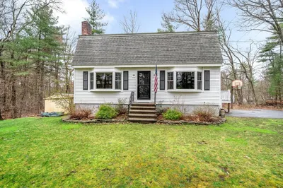 24 Genevieve Rd 1