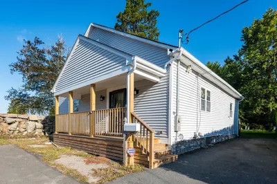 67 Stowell St 1