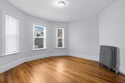 35 Harbor View #1