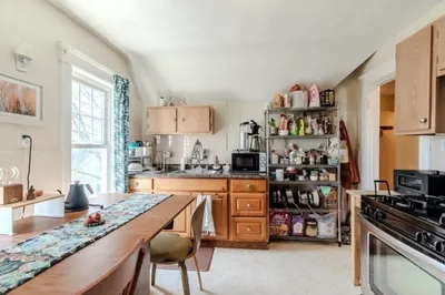 18 Irma Ave #3