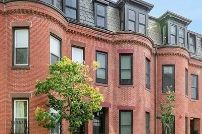213 Green St #2