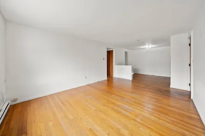 11 Colonial Village Dr #8 1