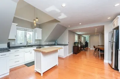 8 Putnam St #3 1