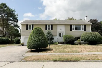 24 Oak Ridge Way 1
