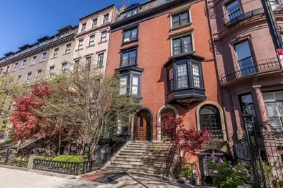 194 Beacon St 1