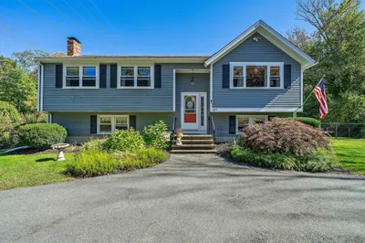 459 N Elm St 1