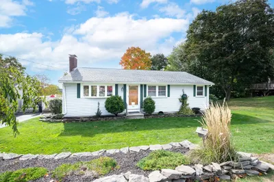 35 Roundtop Road 1