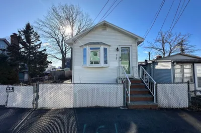 32 Oak Island Rd