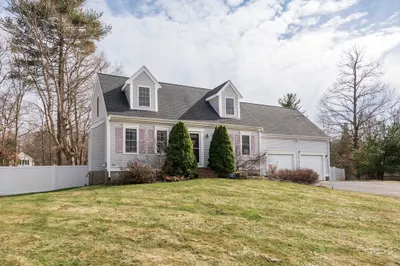 41 Winter Cir 1