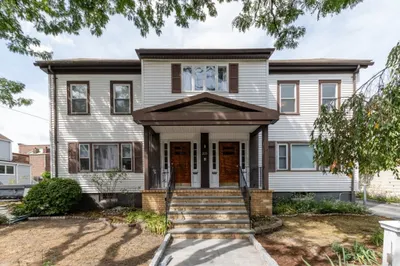 215 Norfolk St #4