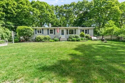 22 Larch Rd